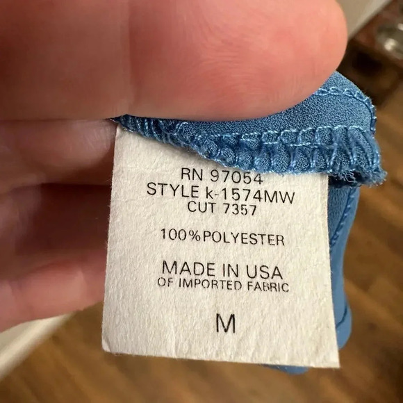 Krisa Revolve Brand NWT’s Surplice Flounce Dress in Fountain. Size medium - Picture 7 of 8